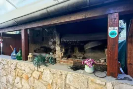 ARTATORE, KUĆA S RENOMIRANIM RESTORANOM...PRILIKA!!!!, Mali Lošinj, Kuća