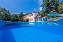 Jedinstvena villa na tržištu, Opatija - Okolica, Haus