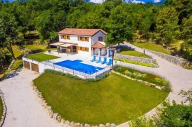 Jedinstvena villa na tržištu, Opatija - Okolica, Haus