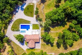 Jedinstvena villa na tržištu, Opatija - Okolica, Haus