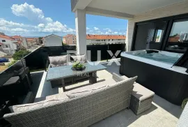 ZADAR, PRIVLAKA - Penthouse na 130m od mora, Privlaka, Flat