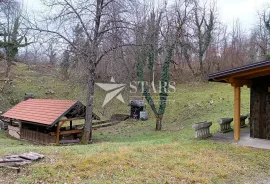 Ogulin - Građevinsko zemljište , započeta gradnja ranča, Ogulin, Γη