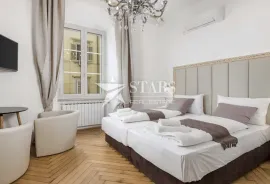 Rijeka, centar - stan sa dva apartmana, Rijeka, Stan