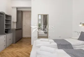 Rijeka, centar - stan sa dva apartmana, Rijeka, Stan