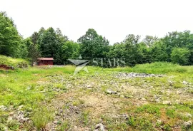 Saršoni, građevinsko zemljište 1982 m2 - za dvije kuće, Viškovo, Terra