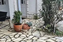 Opatija, Oprić, etaža - dva stana, bazen, pogled na more, Opatija - Okolica, Appartment