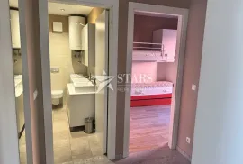 Rijeka, Centar - komforan stan za dugoročni najam, Rijeka, Appartment