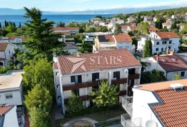 Otok Krk-Malinska, samostojeća apartmanska kuća, Malinska-Dubašnica, Casa