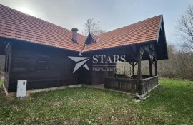 Gorski kotar, Lič, okolica -  hrastova brvnara na osami, Fužine, Casa