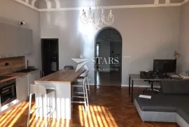 Rijeka - centar, 81 m2, dva novoadaptirana apartmana, Rijeka, Stan