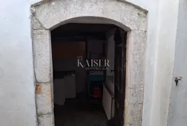 Otok Cres-Lošinj, Osor, više kuća u nizu, 50 m od mora, Mali Lošinj, Casa