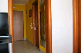 Lijepi stan u centru Rijeke, Rijeka, Appartement