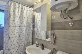 Adaptirani stan na odličnoj lokaciji, Pula, Appartment