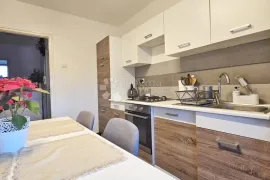 Adaptirani stan na odličnoj lokaciji, Pula, Apartamento