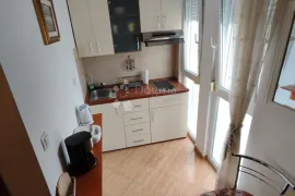 Prodaja garsonjere na Žnjanu, Split, Appartment