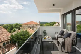 Elegant Modern Villa with a Luxurious Estate and Pool in Istria, Sveti Lovreč, بيت