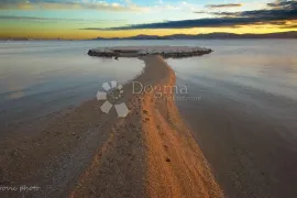 MEDITERANSKA OAZA SVETI FILIP I JAKOV, Sveti Filip I Jakov, Kuća