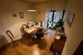 RIJEKA, TRSAT - stan 103 m2 u prizemlju s okućnicom i garažom s pogledom na more! PRILIKA!, Rijeka, Appartment