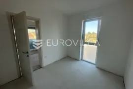 Istra, Medulin, moderan stan u novogradnji, 2. kat NKP 45 m2- blizina mora, Medulin, Appartement