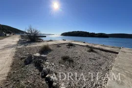 IZVRSNA PRILIKA!!! PRVI RED DO MORA! KUĆA S GARAŽOM I POGLEDOM NA MORE, BRGULJE - MOLAT, Zadar - Okolica, Kuća