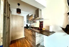 NOVI VINODOLSKI - studio apartman 26 m2, sa prostranom terasom, Novi Vinodolski, شقة