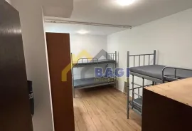 Travno - smještaj za 26 radnika, Zagreb, بيت