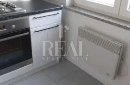 Mali stan na 2. katu, 30 m2, 1SKL, Rijeka, Appartment