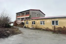 Vinkovci, Kanovci, skladišno-proizvodni pogon na zemljištu 5150 m2; odlična lokacija, Vinkovci, Commercial property