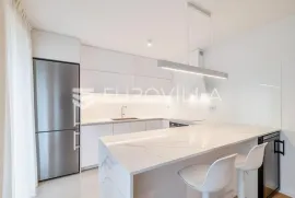 Zagreb, Jelenovački potok, luksuzan četverosoban stan NKP 103 m2, Zagreb, Apartamento