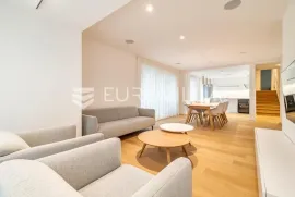 Zagreb, Jelenovački potok, luksuzan četverosoban stan NKP 103 m2, Zagreb, Appartement