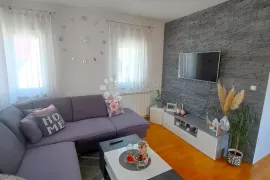 Novogradnja, 78 m², 3-sobni sa velikim tavanom i prekrasnim pogledom, Sesvete, Zagreb, Daire