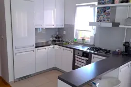 Novogradnja, 78 m², 3-sobni sa velikim tavanom i prekrasnim pogledom, Sesvete, Zagreb, Daire