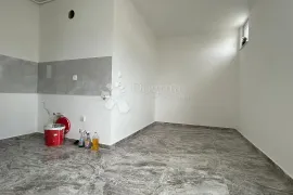 Renoviran stan s mogućnošću dodatne sobe - Vidikovac., Pula, Appartement