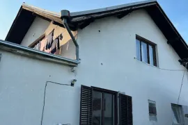 Obiteljska kuća Novska,Rajić 150m2, Novska, Maison