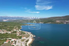 Pridraga - građevinsko zemljište 517m2, na putu prema moru! 62900€, Novigrad, Tierra