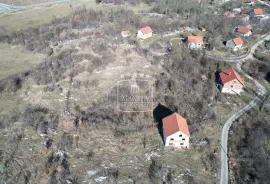 Štikada,Gračac - građevinsko zemljište 5175m2, PRILIKA! 16€/m2, Lovinac, Terra