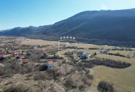 Štikada,Gračac - građevinsko zemljište 5175m2, PRILIKA! 16€/m2, Lovinac, Terra