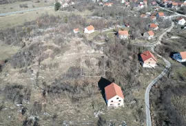 Štikada,Gračac - građevinsko zemljište 5175m2, PRILIKA! 16€/m2, Lovinac, Terra