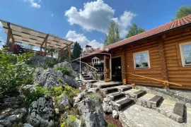 Plitvička jezera - Motel i restoran na odličnoj lokaciji! 1.350.000€, Rakovica, Immobili commerciali