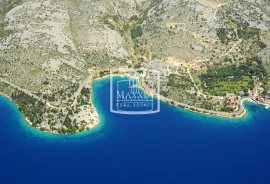 Starigrad Paklenica - građ. zem. 1470 m2, 400m od mora! 176000€, Starigrad, Terra