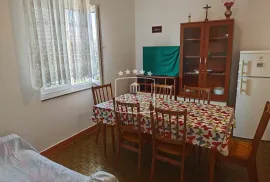 Bibinje - kuća katnica cca 150 m od mora i uređene plaže! 495000€, Bibinje, Ev