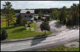 Kuća sa prostranim zemljištem Odranski obrež, Zagreb, بيت