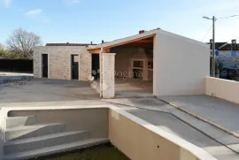 Vrhunska vila u okolici Poreča, Poreč, Casa