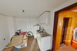 Kuća na dvije etaže 120m2, Velešići, Novo Sarajevo, Famiglia