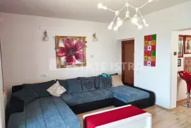 Veliki stan u višeetažnoj kući - Busoler - Pula, Pula, Appartement