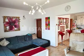 Veliki stan u višeetažnoj kući - Busoler - Pula, Pula, Apartamento