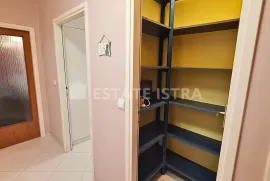 Veliki stan u višeetažnoj kući - Busoler - Pula, Pula, Apartamento