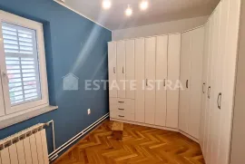 Veliki stan u višeetažnoj kući - Busoler - Pula, Pula, Wohnung