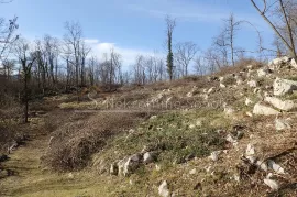 RIJEKA,MUČIĆI,GRAĐEVINSKO ZEMLJIŠTE,1995M2, Matulji, Земля