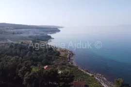 Supetar Mirca građevinsko zemljište 355 m2 blizina mora, Supetar, Terrain